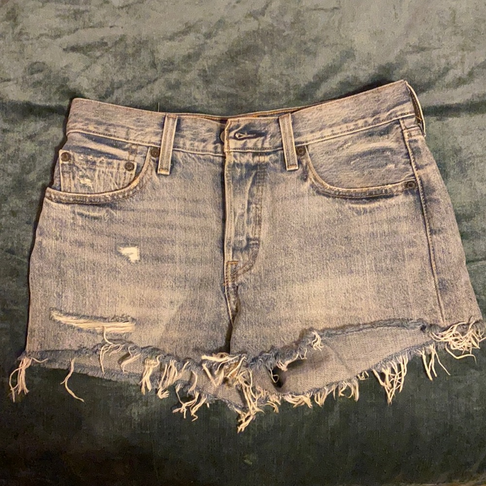 Levi’s 501 shorts - Size W26 - high rise